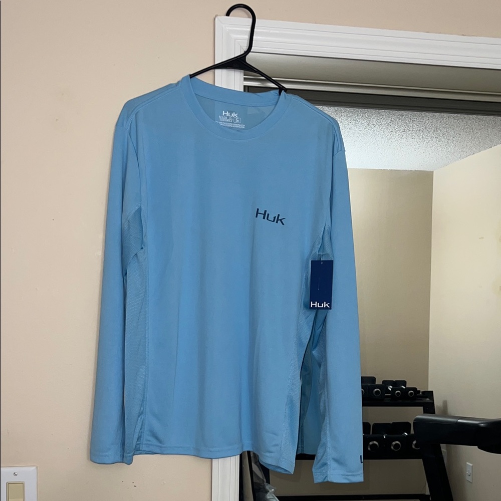 HUK Men’s Icon X Long Sleeve Blue Size: Small